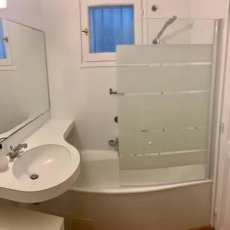L'albatros, Jardin Avec Amarrage, Port-grimaud Appartement Grimaud