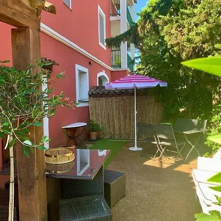 L'albatros, Jardin Avec Amarrage, Port-grimaud